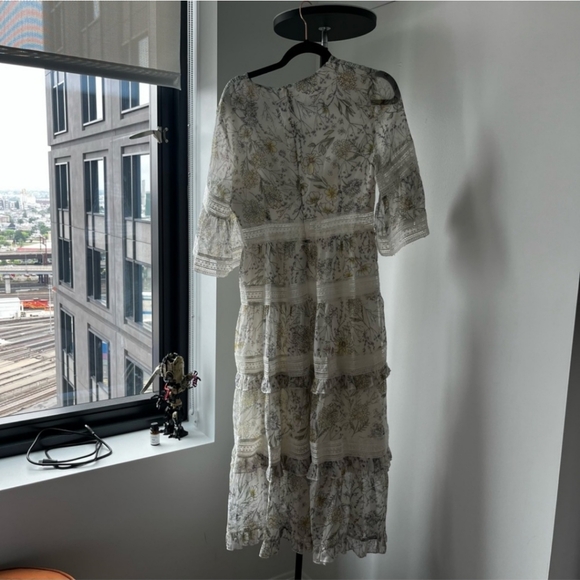 Floral crochet midi dress - Picture 2 of 2